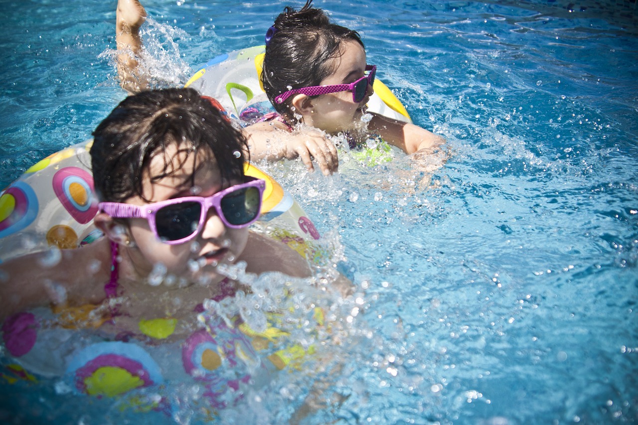 10 powodów, dla których warto posiadać zadaszenie basenowe