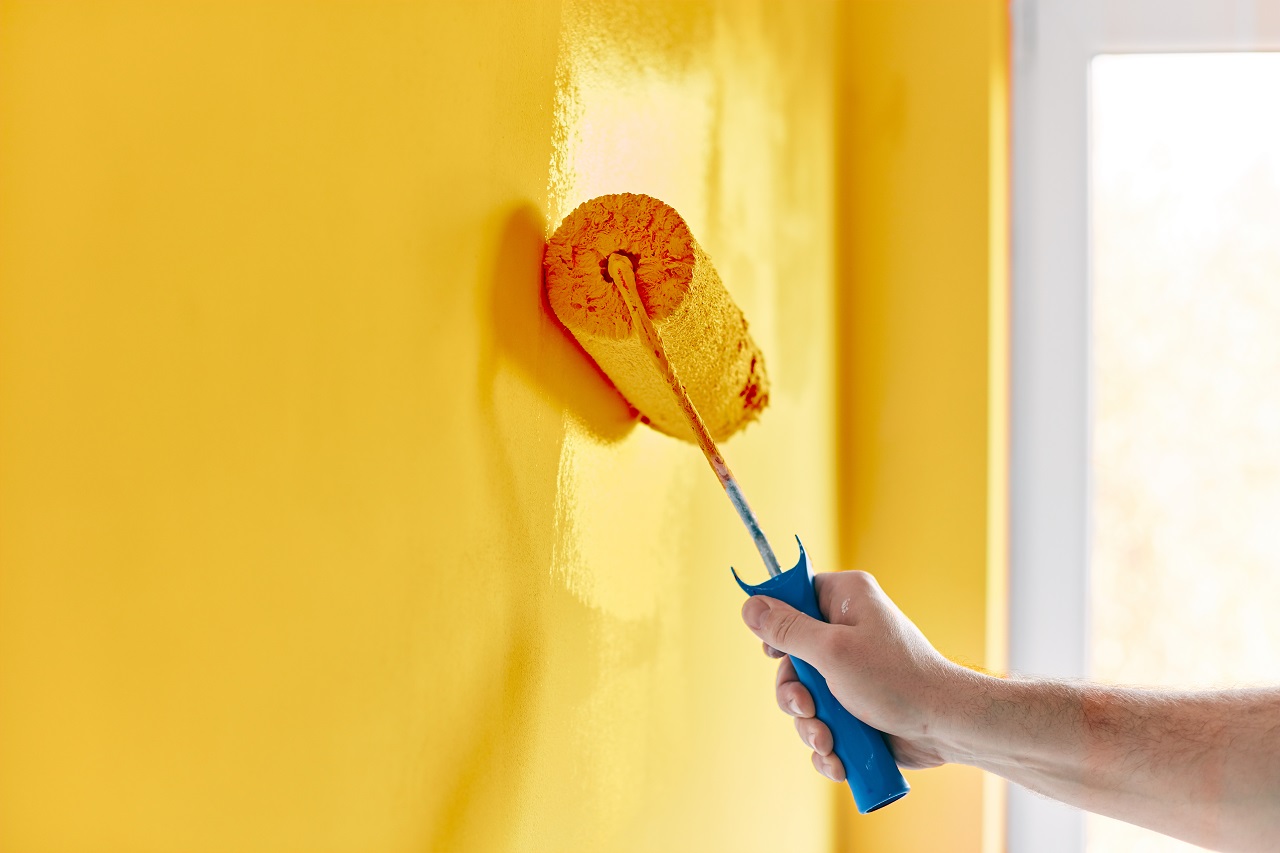 O czym pamiętać przy malowaniu  ścian farbą lateksową?