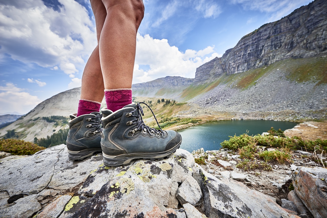 W jakie buty należy się zaopatrzyć do chodzenia po górach?
