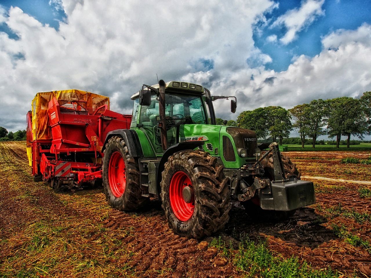Jak prawidłowo należy dokonać wyboru opon do pojazdów rolniczych?