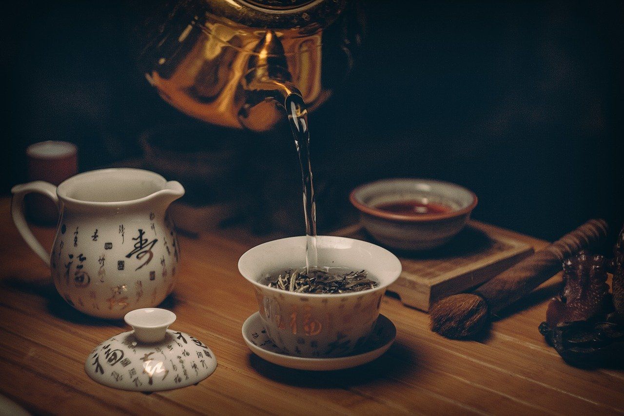 Jakie czynniki należy wziąć pod uwagę przy wyborze zestawu do herbaty?